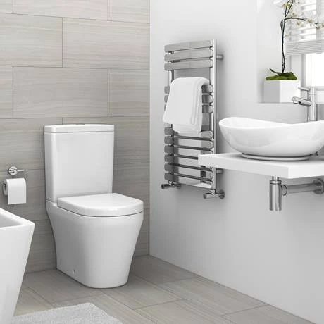 Murano Curved H800mm x W490mm Heated Towel Rail - Chrome 5 Murano Curved H800mm x W490mm Heated Towel Rail - Chrome - Image 3